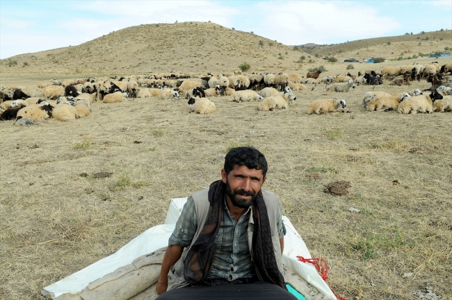 Göçerlerin Şanlıurfa'ya zorlu dönüş yolculuğu
